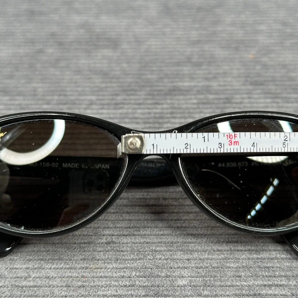 Maui Jim MJ-158-02 Black Oval Y2K Sunglasses Made in Japan Classic Style VTG